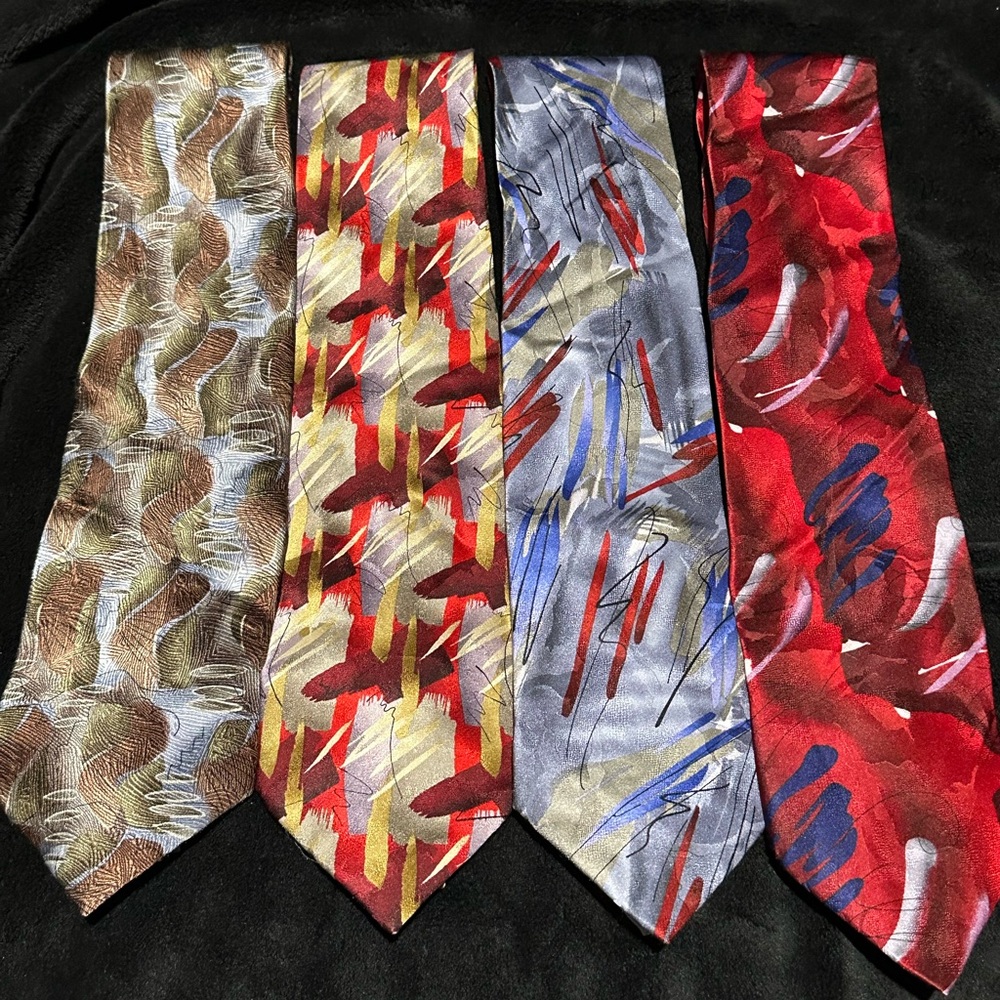 Four Jerry Garcia men’s silk ties in excellent condition